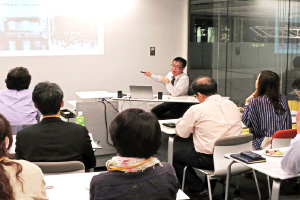 ゲストの森下さん、会場の様子