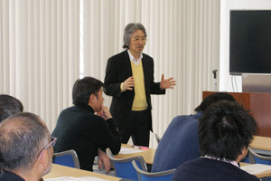 村松潤一氏