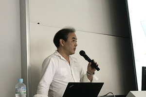 講演　日本マクドナルド株式会社　足立光氏