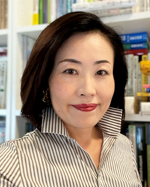 菅野 佐織 氏 菅野 佐織 氏