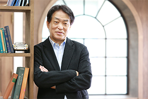 西畑 智博 氏