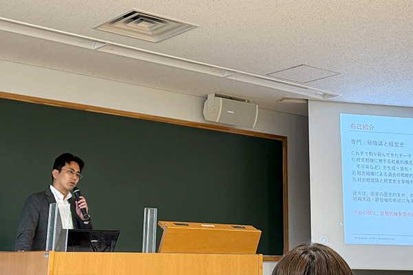 酒井健氏
